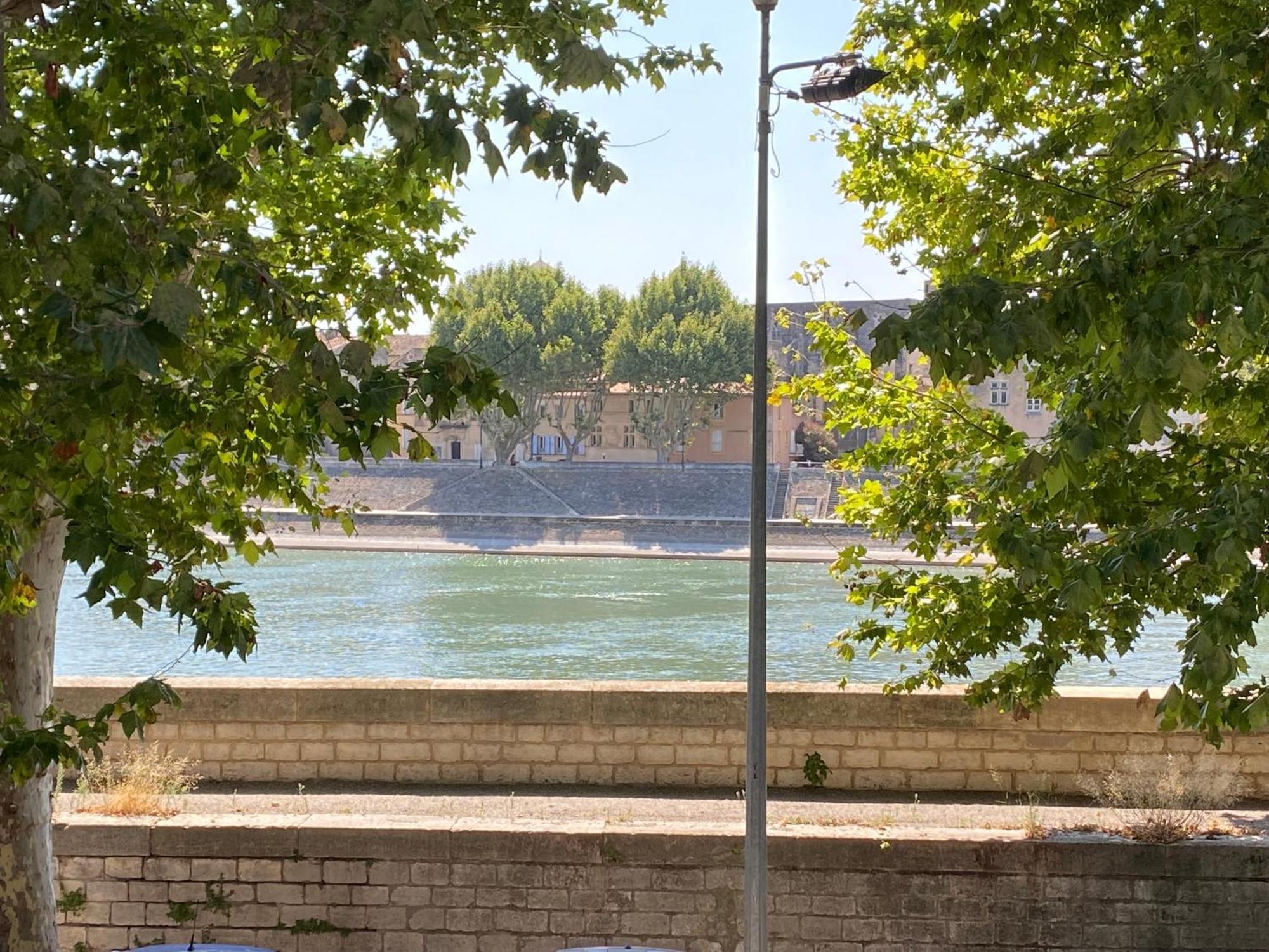 Maison Des Quais Arles Luaran gambar